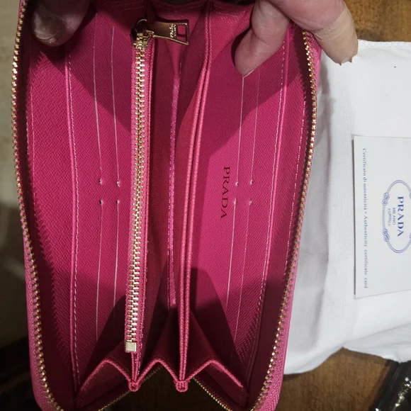 🖤Beautiful Pink Quilted Women's Wallet - Picture 6 of 9